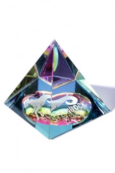 Glass Pyramide with Sign og Zodiak Capricorn 