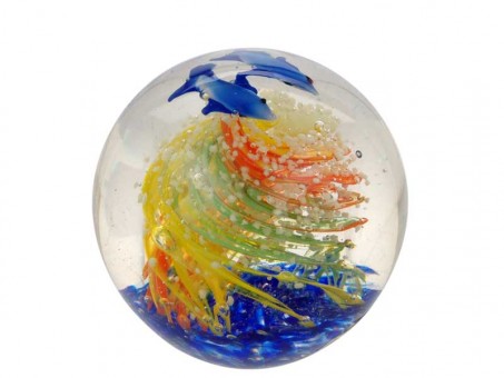 Palla di vetro mini,  con due delfini e in diversi colori 