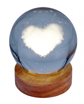Engraved glass ball Heart incl. wooden LED coaster 
